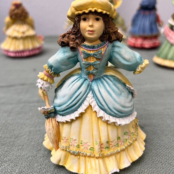 Lot of Eight "The Dolls of Willow Hall" Victorian Miniatures with some RAREs! - Picture 5 of 16